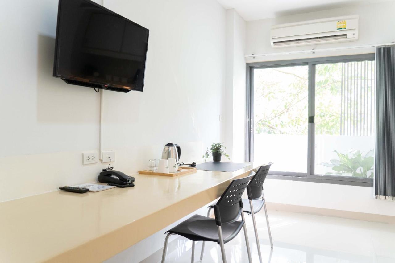 Apartment Baanrim Salaya