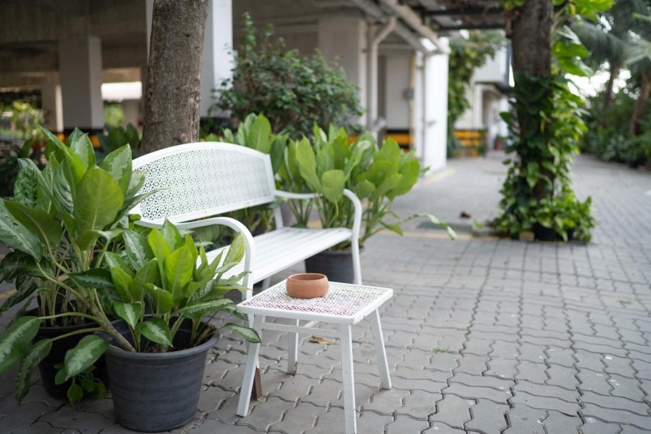 Apartment Baanrim Salaya